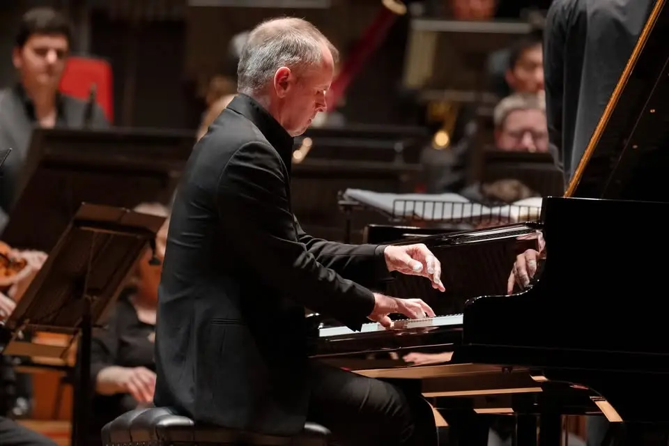 Fantasia Orchestra with Steven Osborne: Bold Moves