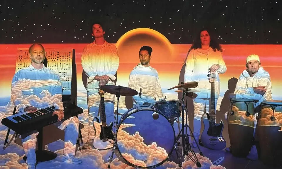 STS9