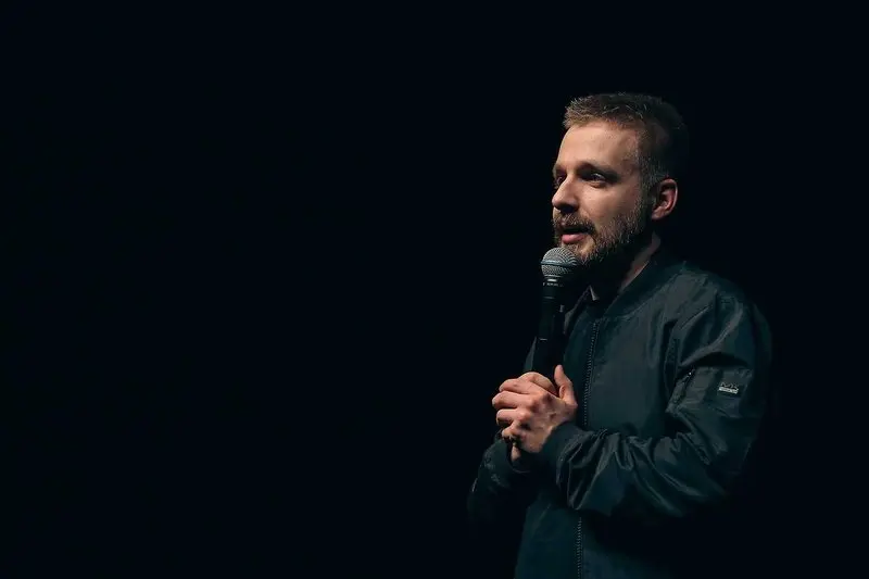 Stand-up Bez Coruny