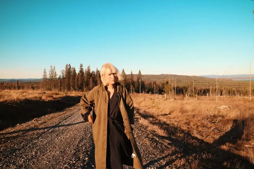 Ellinor Brolin sjunger Kjell Höglund!