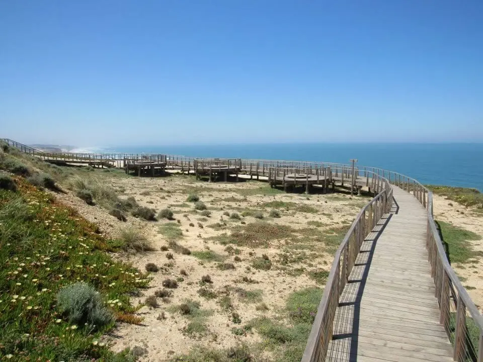Caminhando à descoberta dos Passadiços da Foz do Arelho
