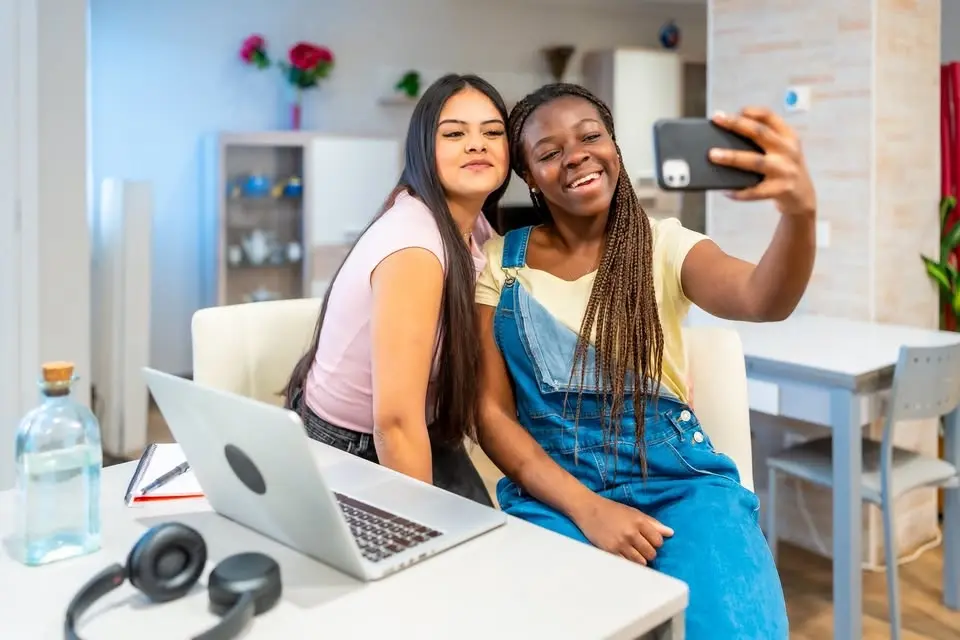 NEW! Building Healthy Relationships: A 2-Part Series for Young Women, ages 16-19
