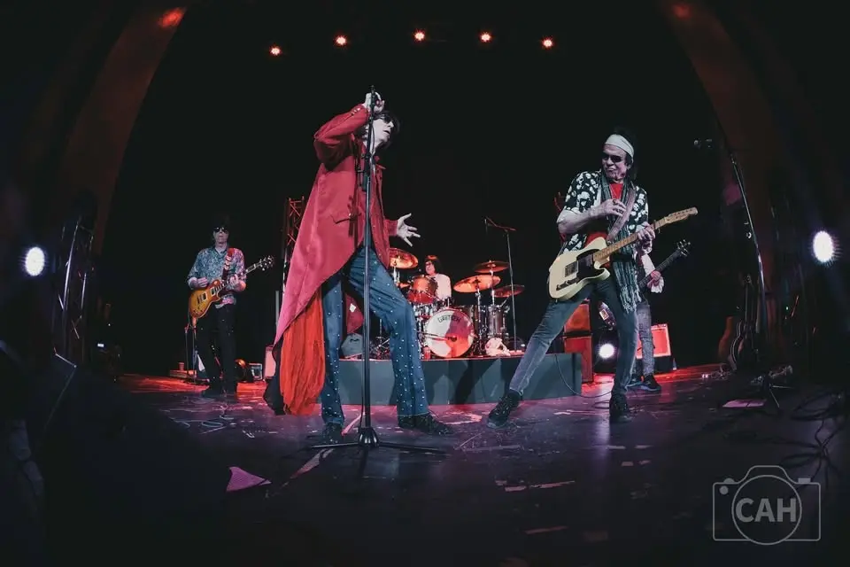 Beggars Banquet LIVE in Concert