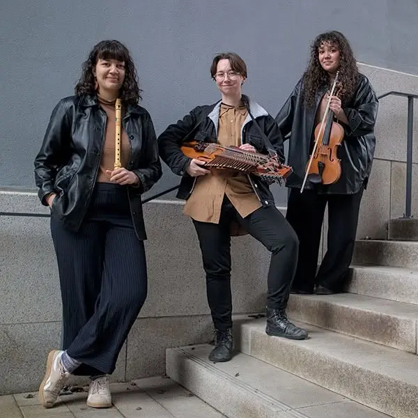 Folkmusikkväll med Olivia, Amy & Lovisa