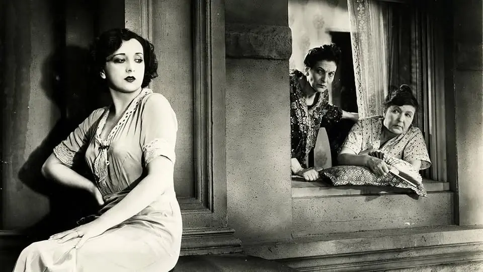 Women & Cocaine present Street Scene (1931)