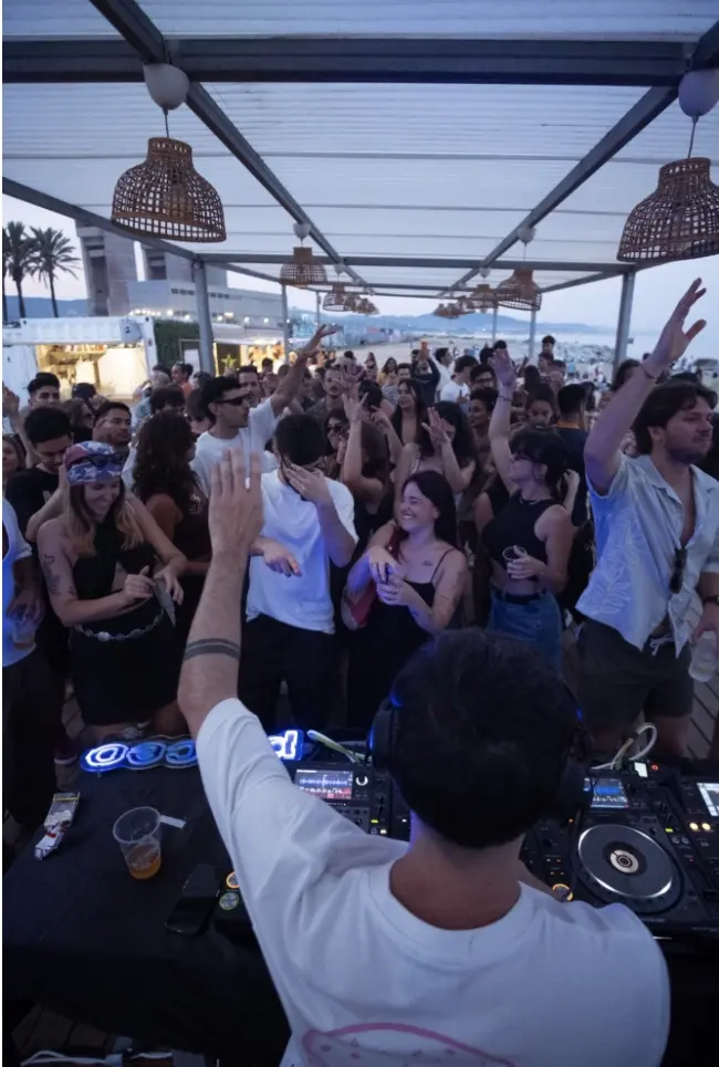 Placeo pres. Gianni Firmaio | All Day FREE BEACH PARTY with MaHouse & NoAlibi