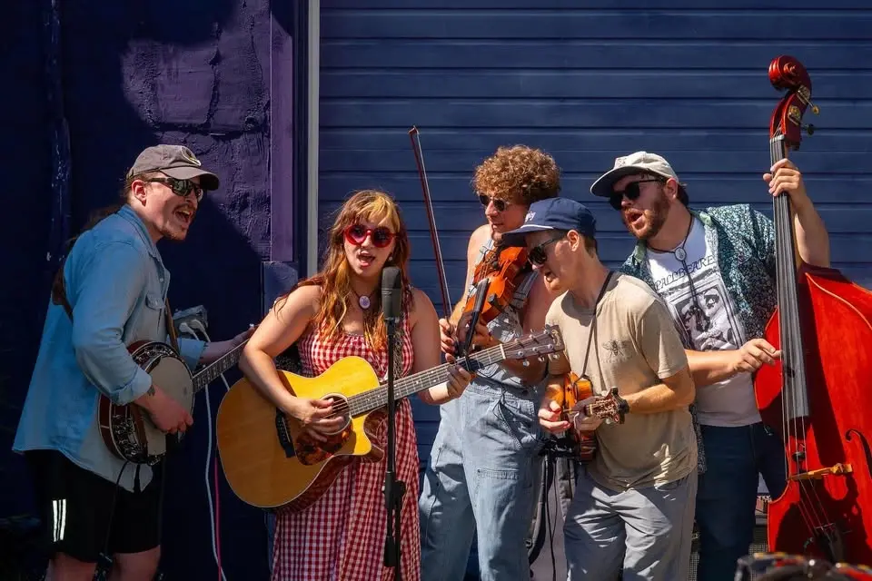 Live & Local: Lea Marra & The River Boys and Reverend Lee