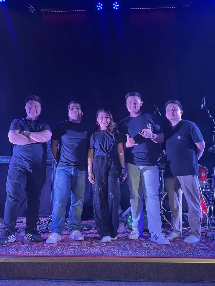 Project R live at Taza! 🇵🇭☕