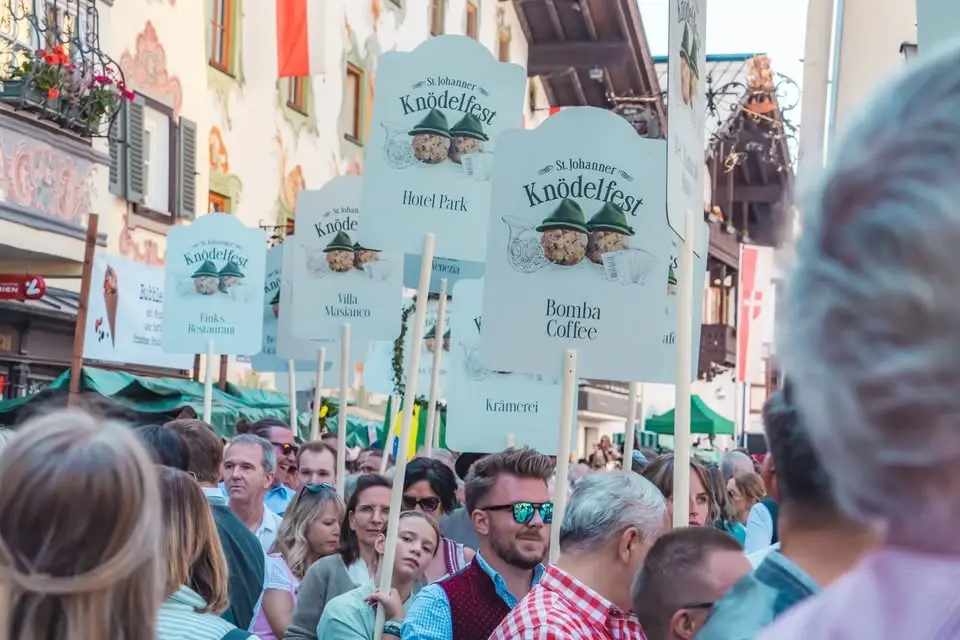 Tagesfahrt zum Knödelfest nach St. Johann