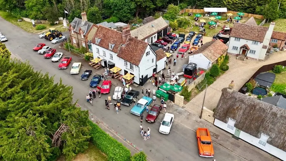 Fathers Day Car Show @ The Wheatsheaf Tempsford
