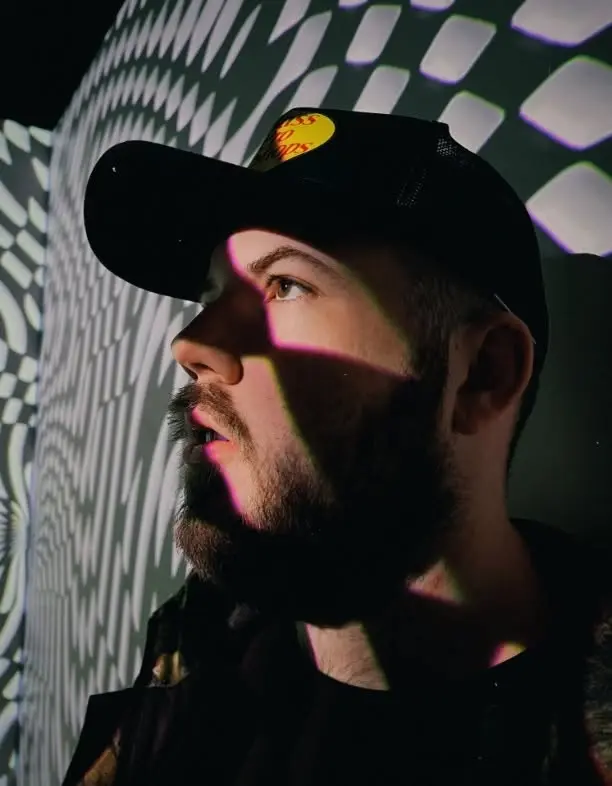 Kill Bill: The Rapper, Ashtin Larold at Aisle 5