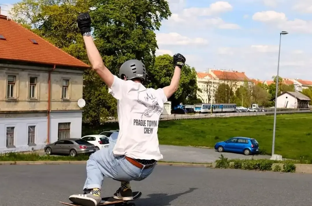 Pthcrew longboard škola na Hráče
