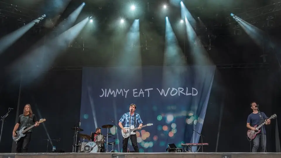 Jimmy Eat World, Motion City Soundtrack & Illuminati Hotties - Concord, CA