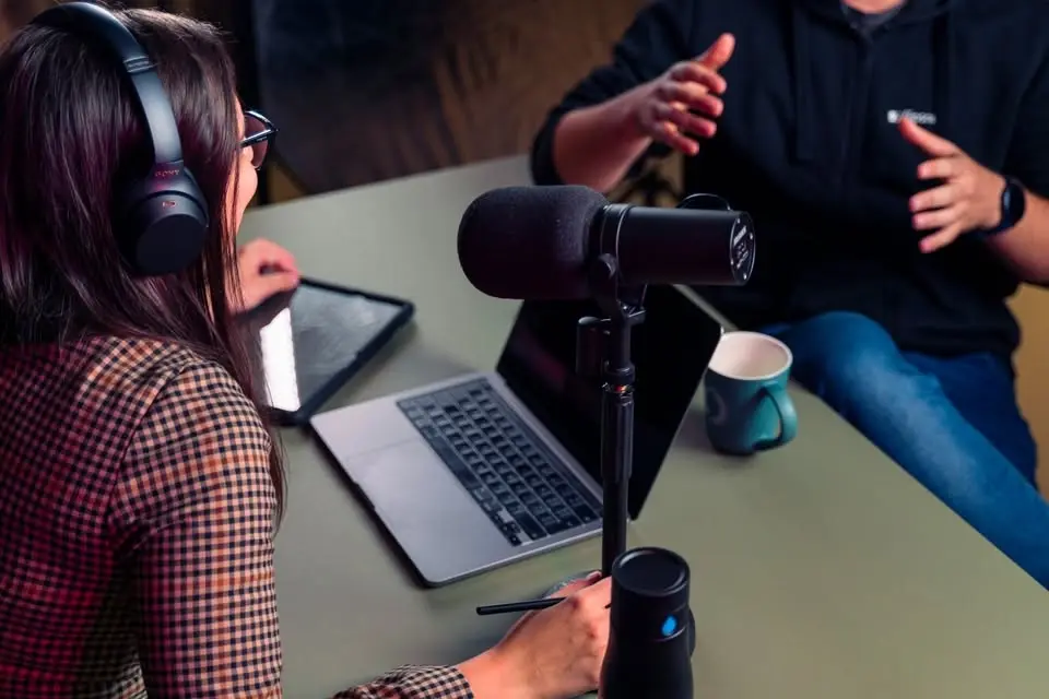 Sound Questions: The Art & Craft of Audio Interviewing