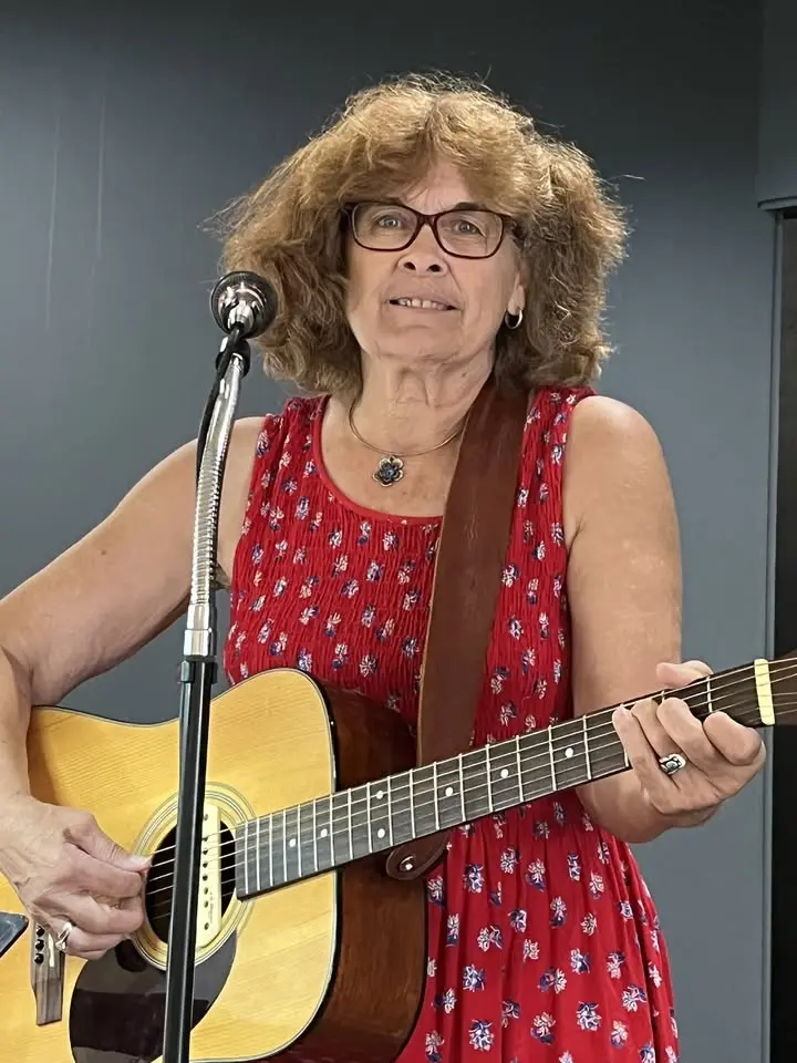 Lincoln Community Foundation Garden Performance Series presents Janet Jeffries!