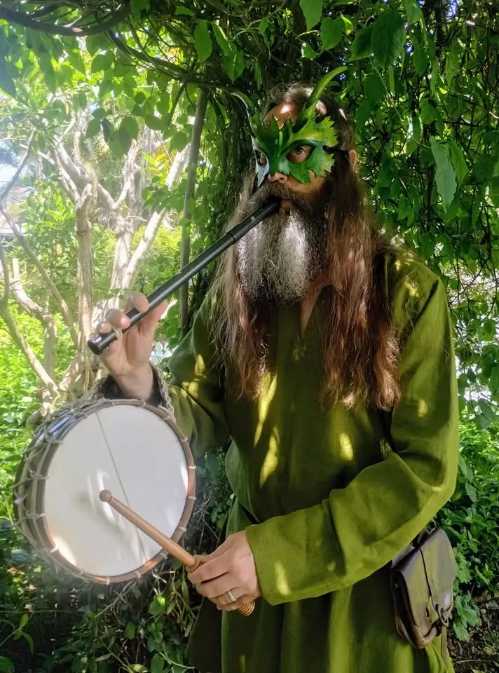 Garaham Greybeard and the Oak Sprite Perform