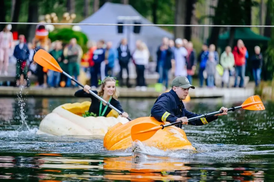 Kürbisfestival: Regatta auf den Mersmannteichen