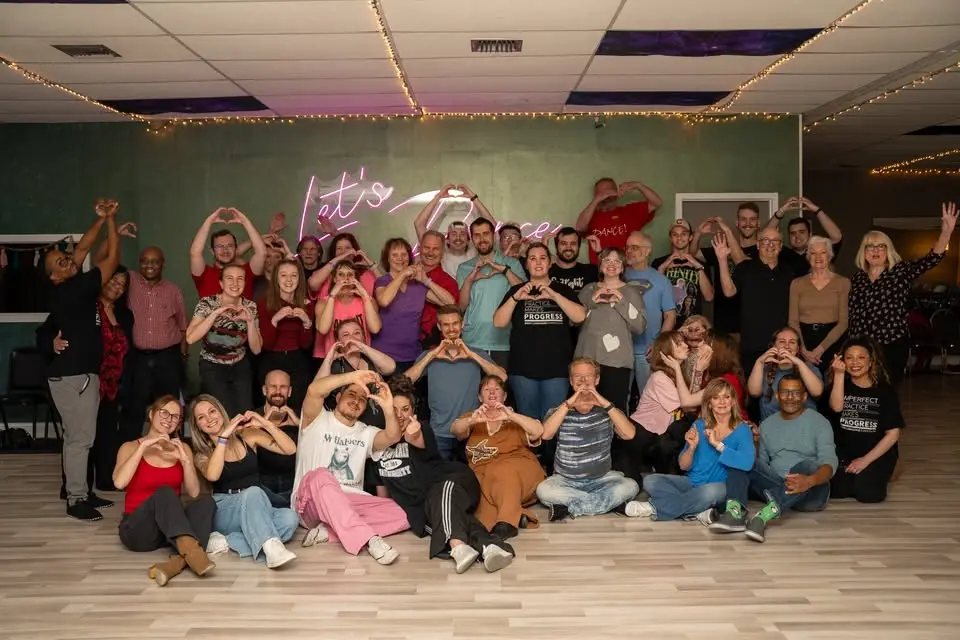 West Coast Swing - Leveled Courses & Social Dance
