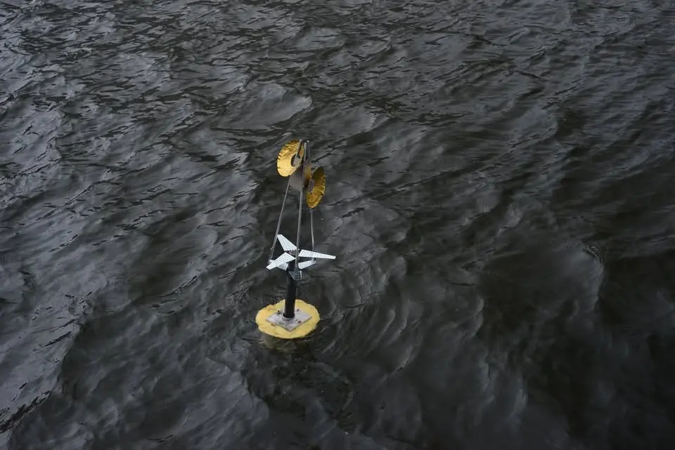 PASS: Lines in the Water by Torge Goderstad