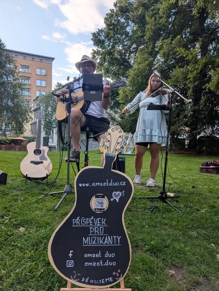 Živá hudba- EmZet Duo