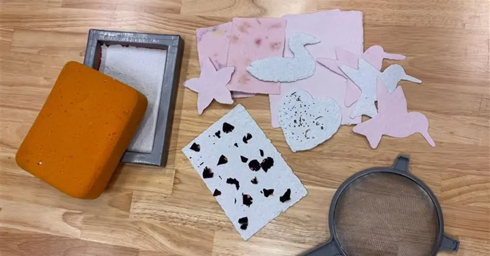 Summer Camp: Mini Makers (ages 7-12)
