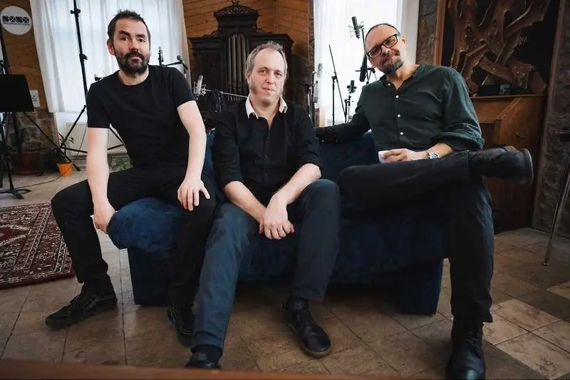 Bio Trio