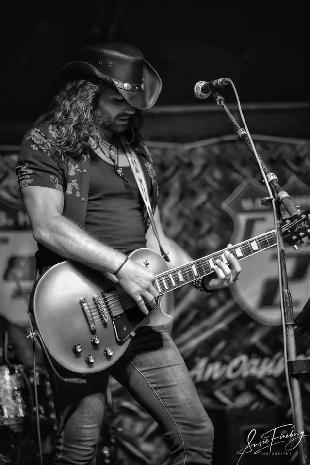 Vern Daysel solo @ Riverside Cafe - Vero Beach