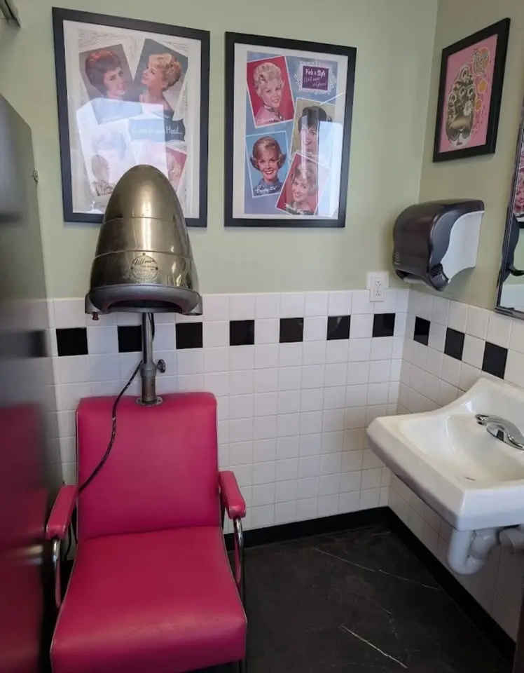 THOSE GUYS at Oscar's Backdoor Lounge