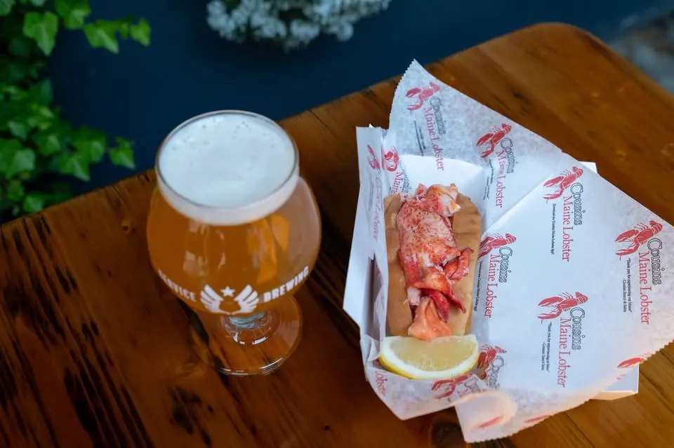 Cousins Maine Lobster at Spec's Wines, Spirits & Finer Foods/Shadow Creek Ranch
