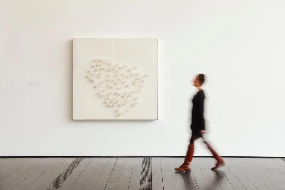 Women in Abstraction, Chryssa and Dorothy Hood