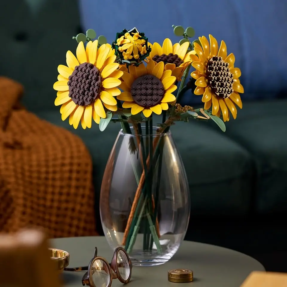 The LEGO® Botanicals Mini Bloom Bar kommer till Maxi Visby!