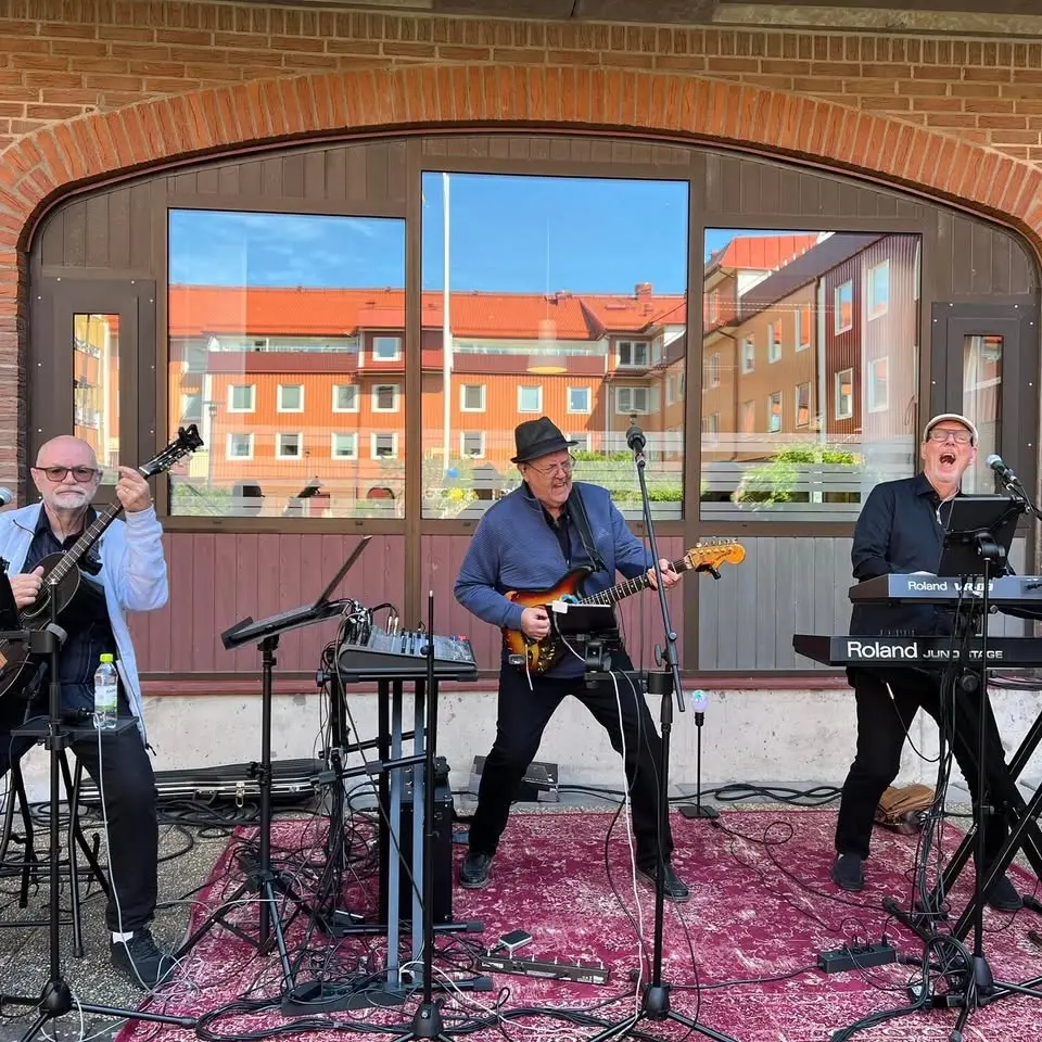 TRENDERs kör sommarparty på Hotell Solliden!