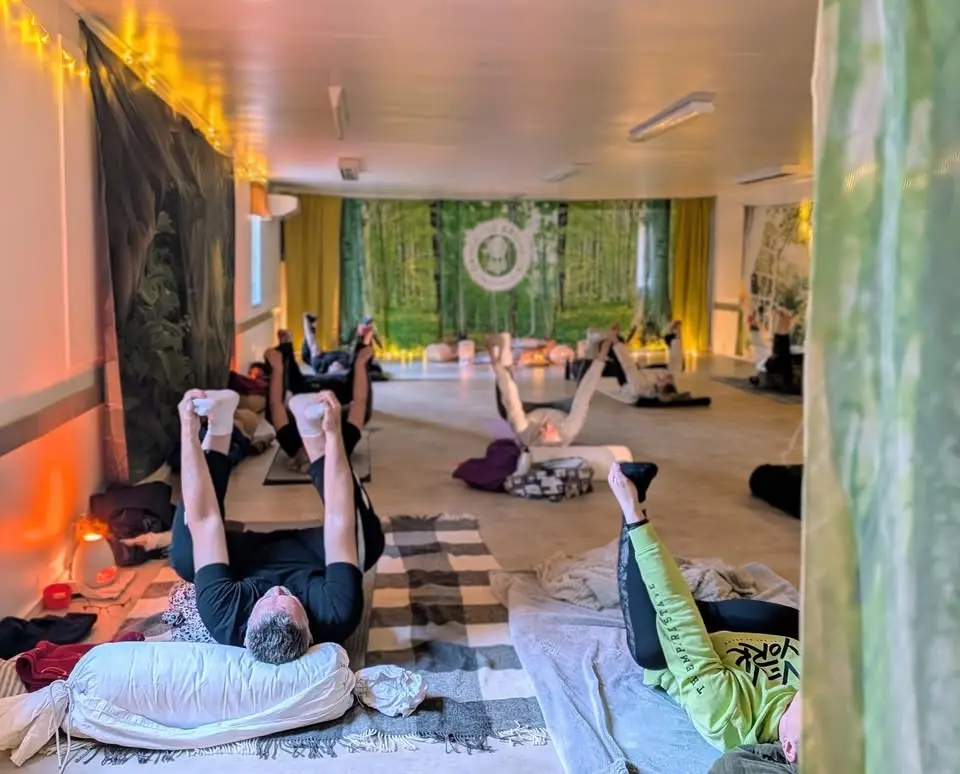 Ny kurs! Yin & vägen till inre helhet - en resa genom kroppens 7 ankare - med Dansande krigaren