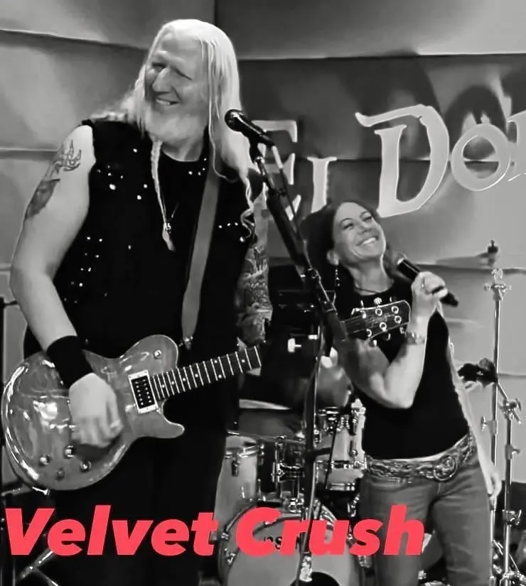 Velvet Crush Duo at Boondocks!😎
