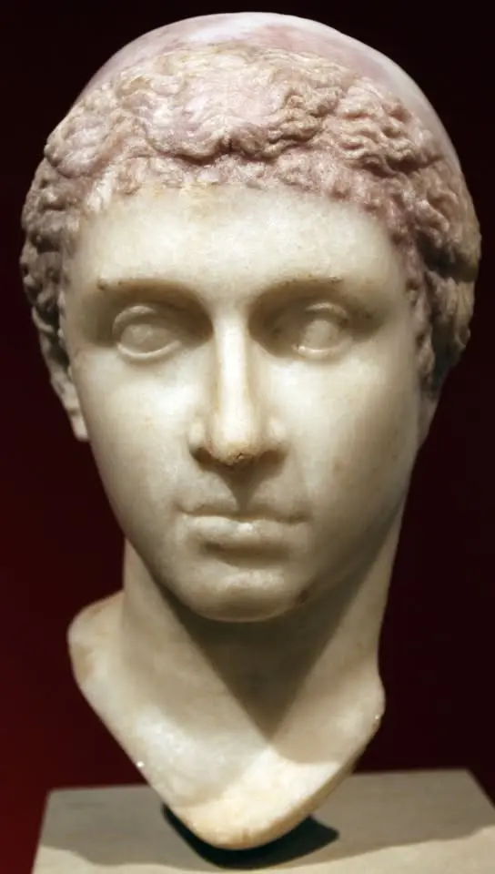 CLEOPATRA: FROM EGYPTIAN QUEEN TO GLOBAL ICON