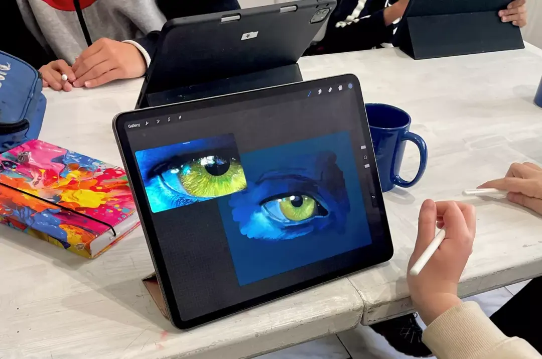 Digitální malba a kreslená animace v Procreate a Procr. Dreams