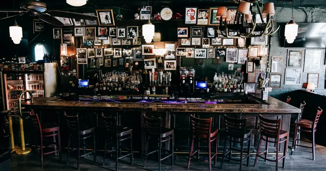 Smith's Olde Bar